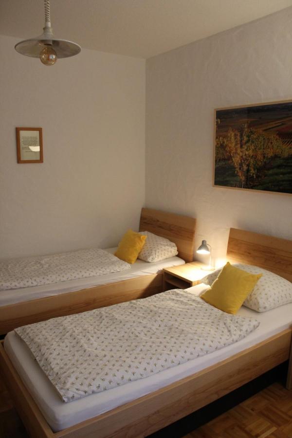 Hotel-Bio Gasthaus Am Felsenkeller ชเตาเฟิน เอม บรายสเกา ภายนอก รูปภาพ
