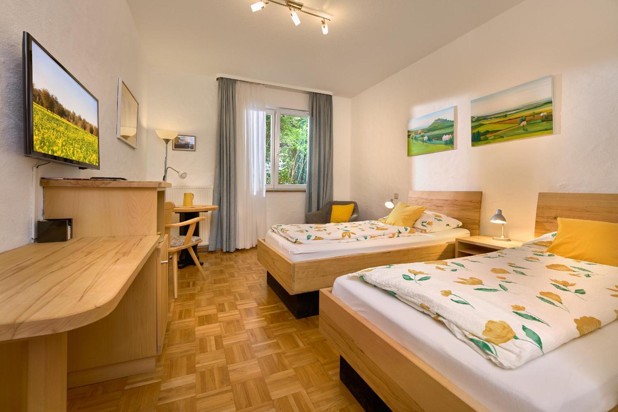 Hotel-Bio Gasthaus Am Felsenkeller ชเตาเฟิน เอม บรายสเกา ภายนอก รูปภาพ