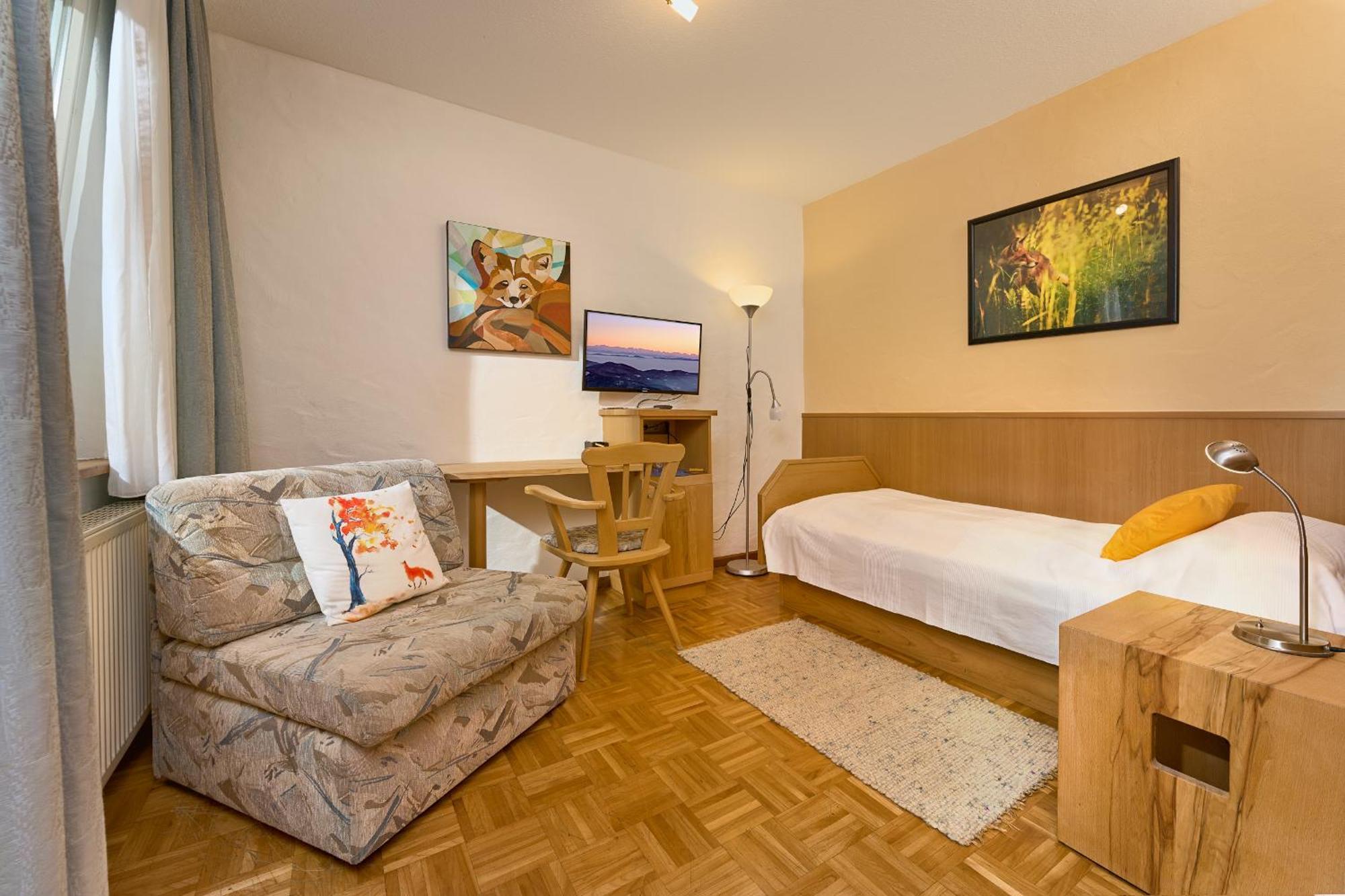 Hotel-Bio Gasthaus Am Felsenkeller ชเตาเฟิน เอม บรายสเกา ภายนอก รูปภาพ