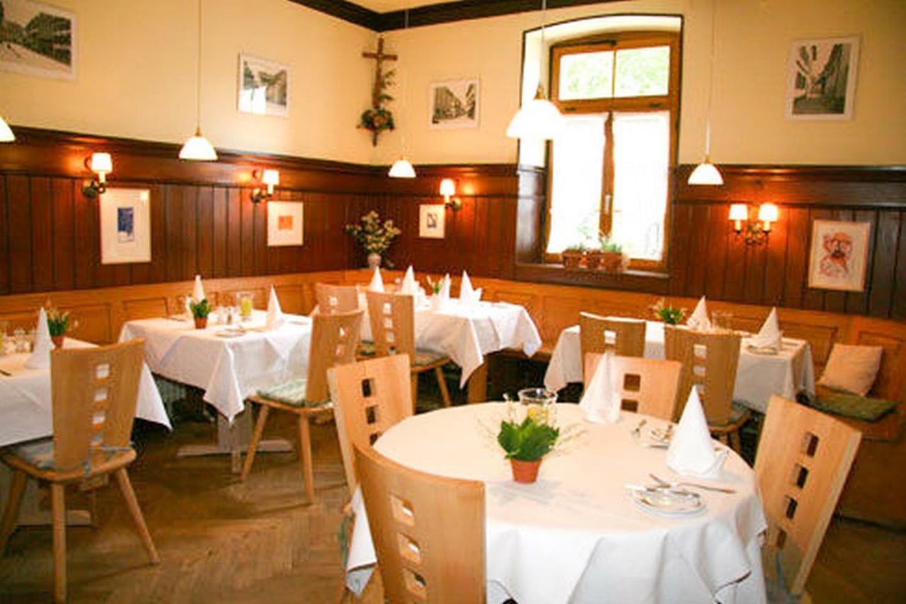 Hotel-Bio Gasthaus Am Felsenkeller ชเตาเฟิน เอม บรายสเกา ภายนอก รูปภาพ